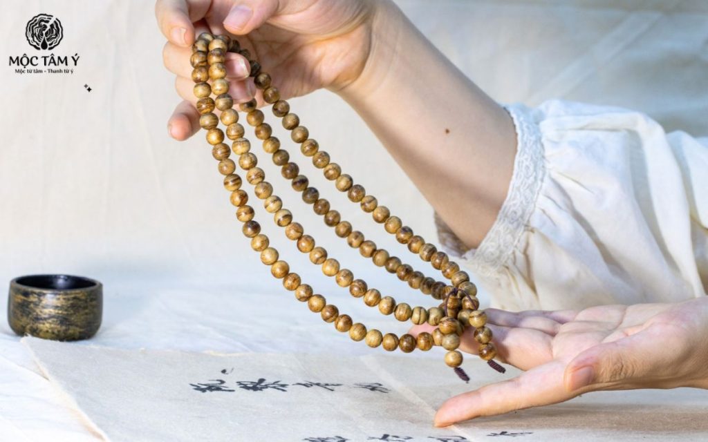 Vòng trầm hương chất lượng cao